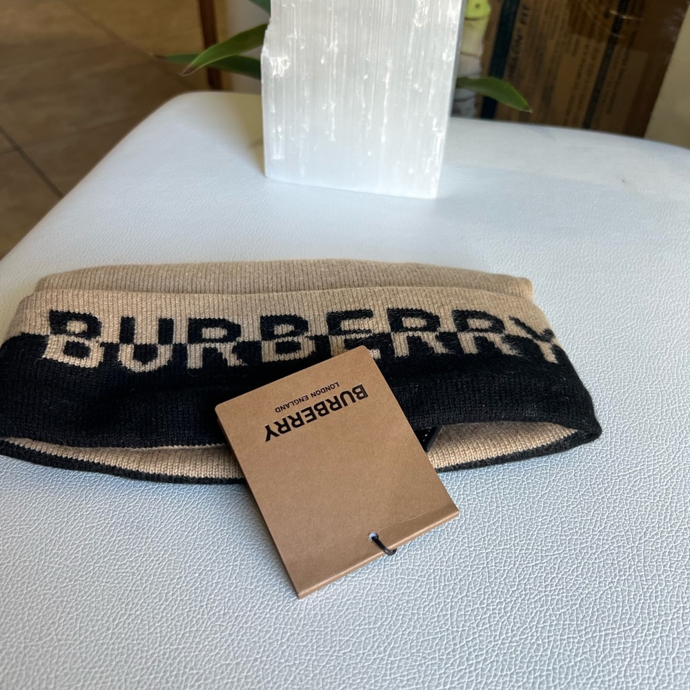BURBERRY Embroidered-Logo Knitted Cashmere (90%) Beanie OS - Picture 8 of 10